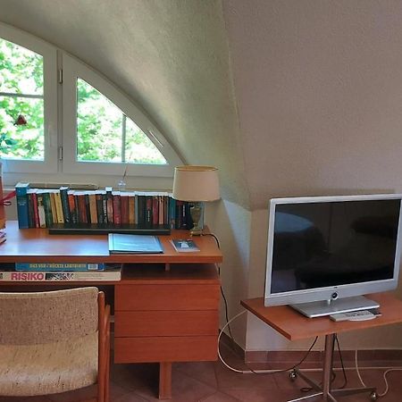 Ferienwohnung Im Uhlenhuus Wiek auf Rügen エクステリア 写真
