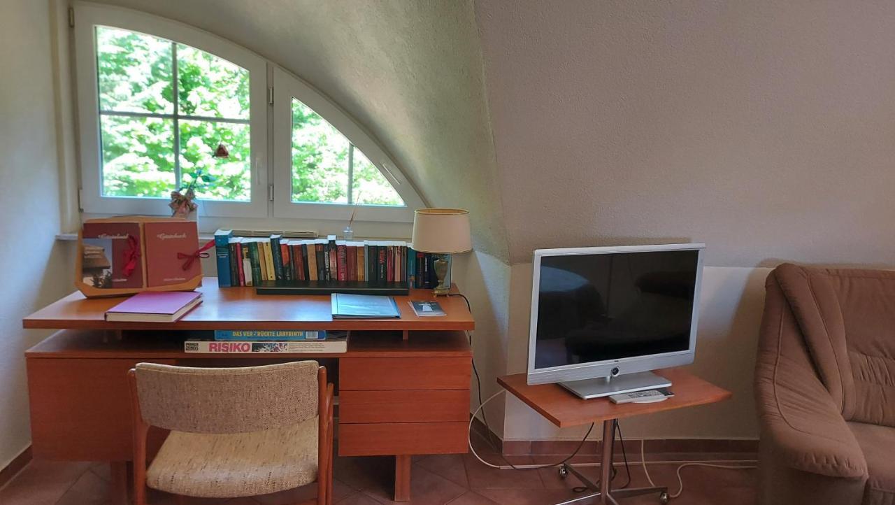 Ferienwohnung Im Uhlenhuus Wiek auf Rügen エクステリア 写真